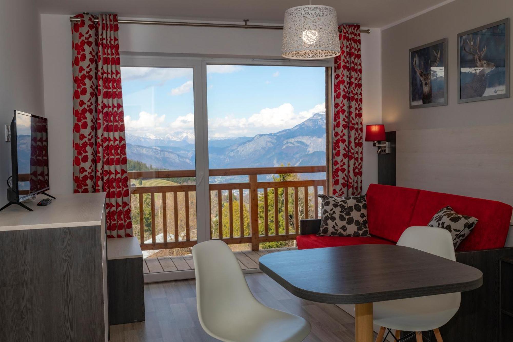 Aparthotel Goélia Les Des Pistes